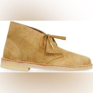 Clark’s Originals tan suede desert boots size US 9.5, EU 41